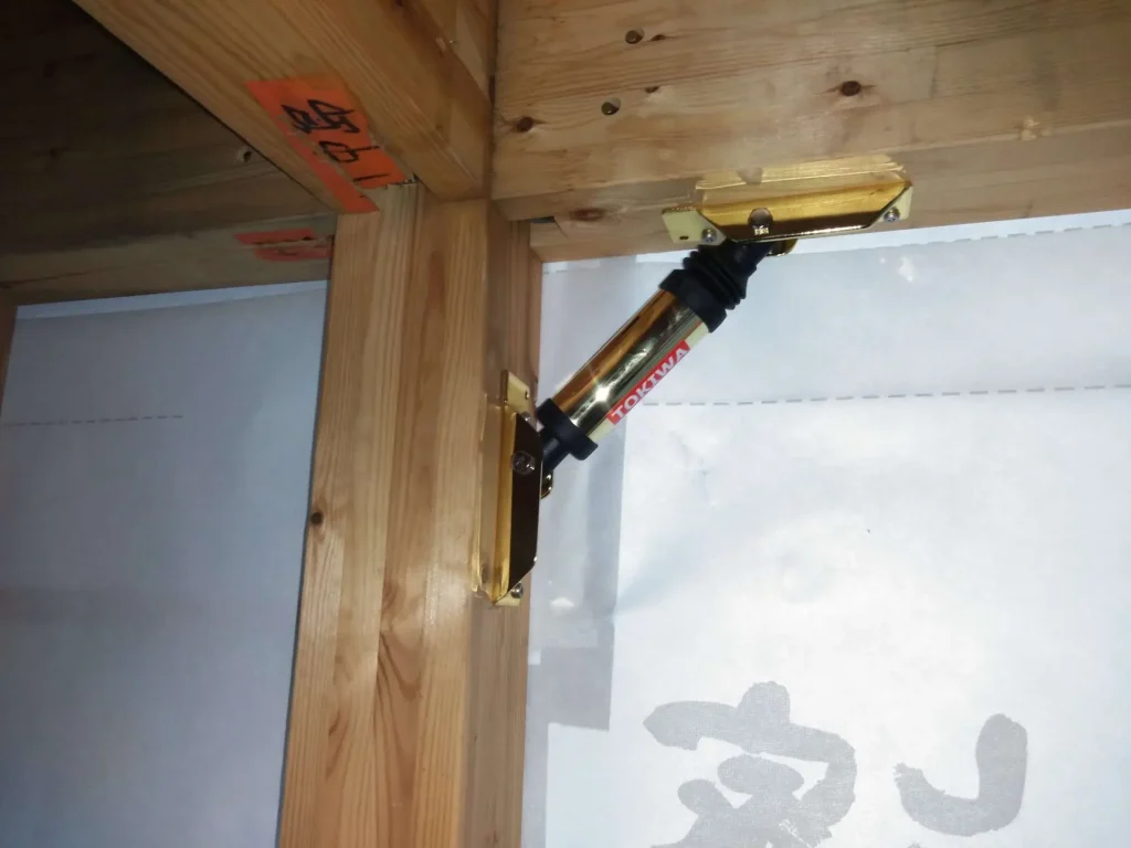 制震装置（ダンパー）設置状況