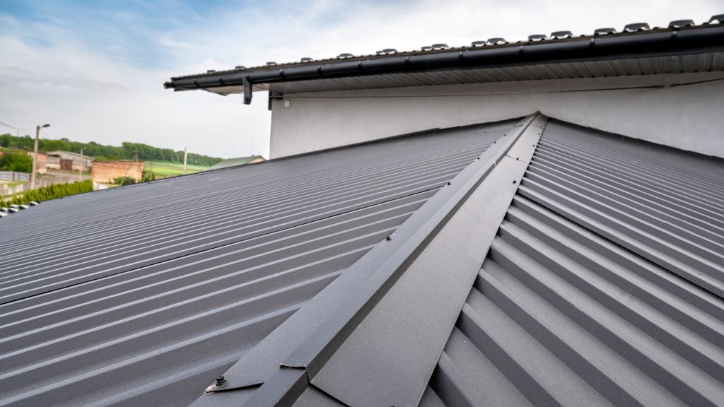 リノベーションでできる耐震補強の種類 ：屋根の補強（軽量化）