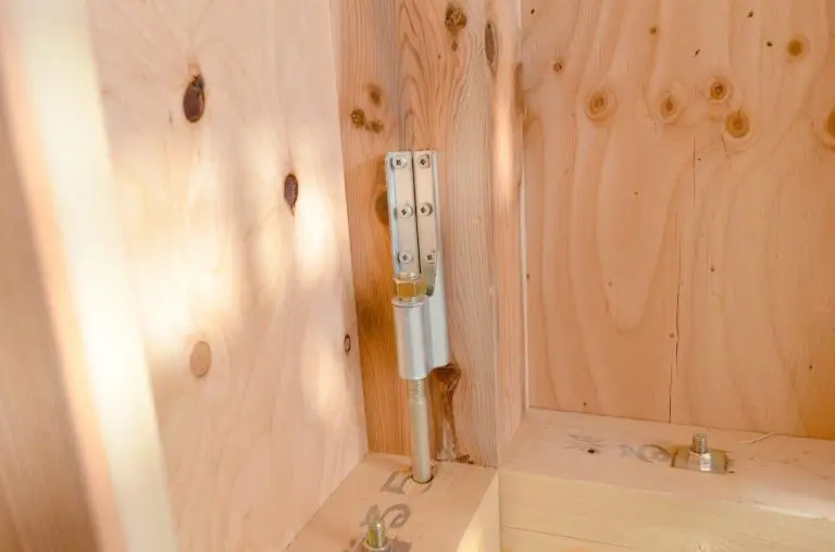 耐震補強（リフォーム）工事の種類をご紹介：接合部の金物の補強