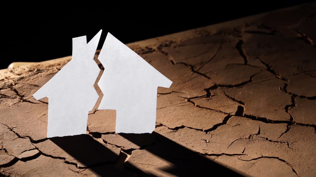 耐震基準を満たしていない（旧耐震）アパートが抱えるリスク